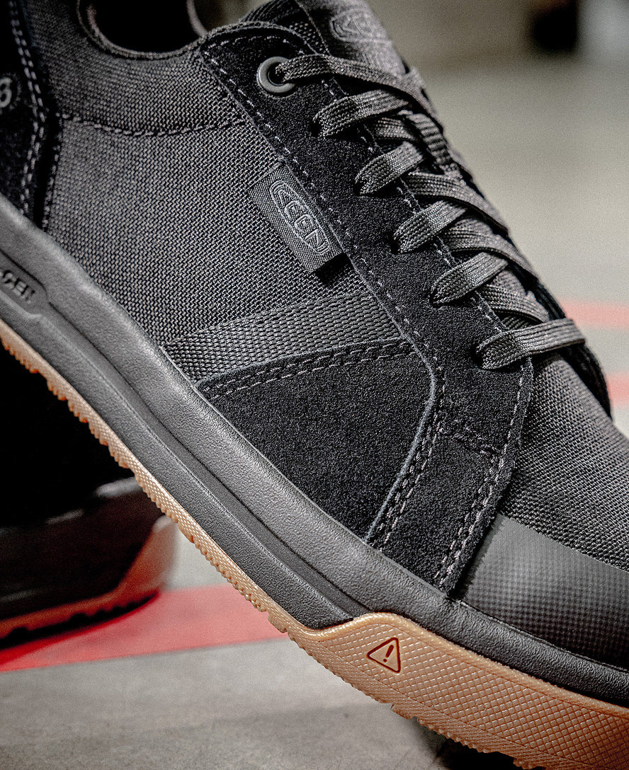 Women's Kenton Work Shoe (Carbon Toe) | Black/Gum - Image 8