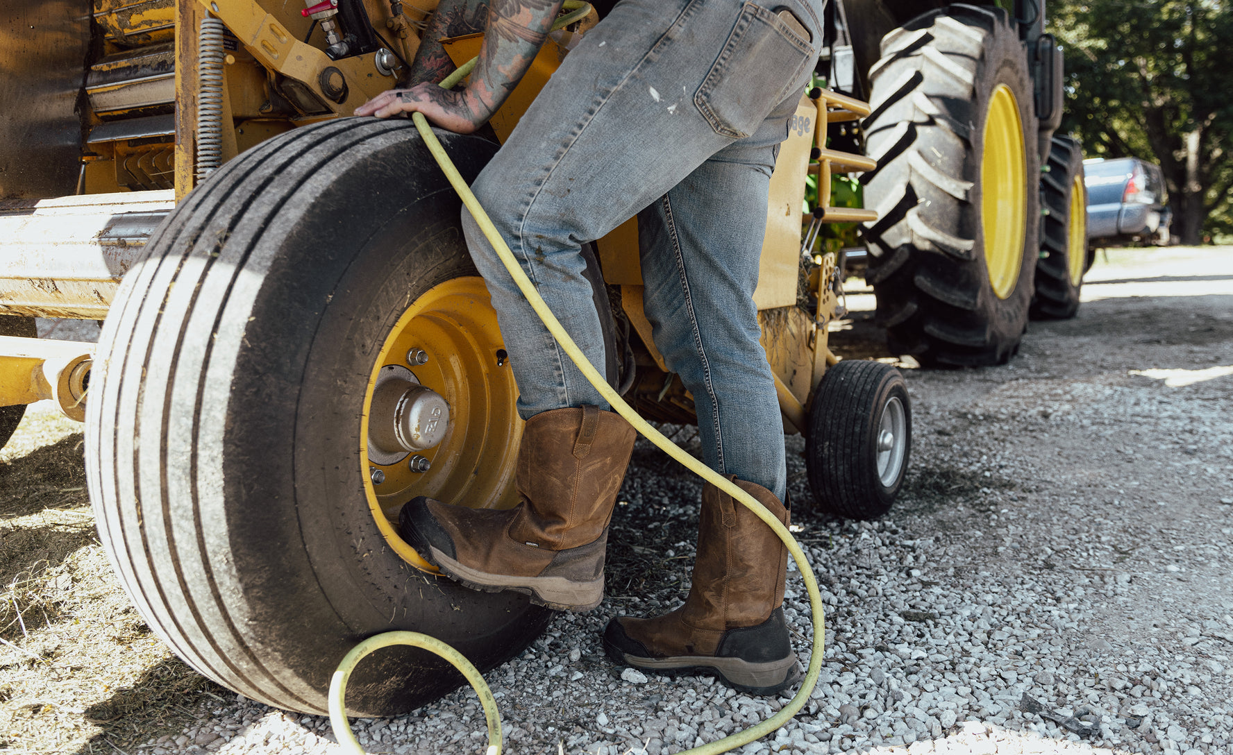 Men's Evanston Pull-On Waterproof Boot (Carbon Toe) | Bison/Black - Image 7